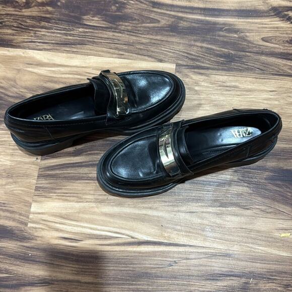 Zara Black Leather Loafers with Modern Platform Sole - Picture 3 of 4
